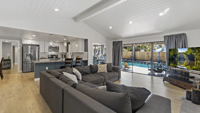 Luxury living room Elizabeth Bay